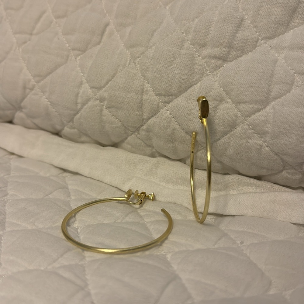 Kendra Scott clip on hoops - Picture 2 of 2